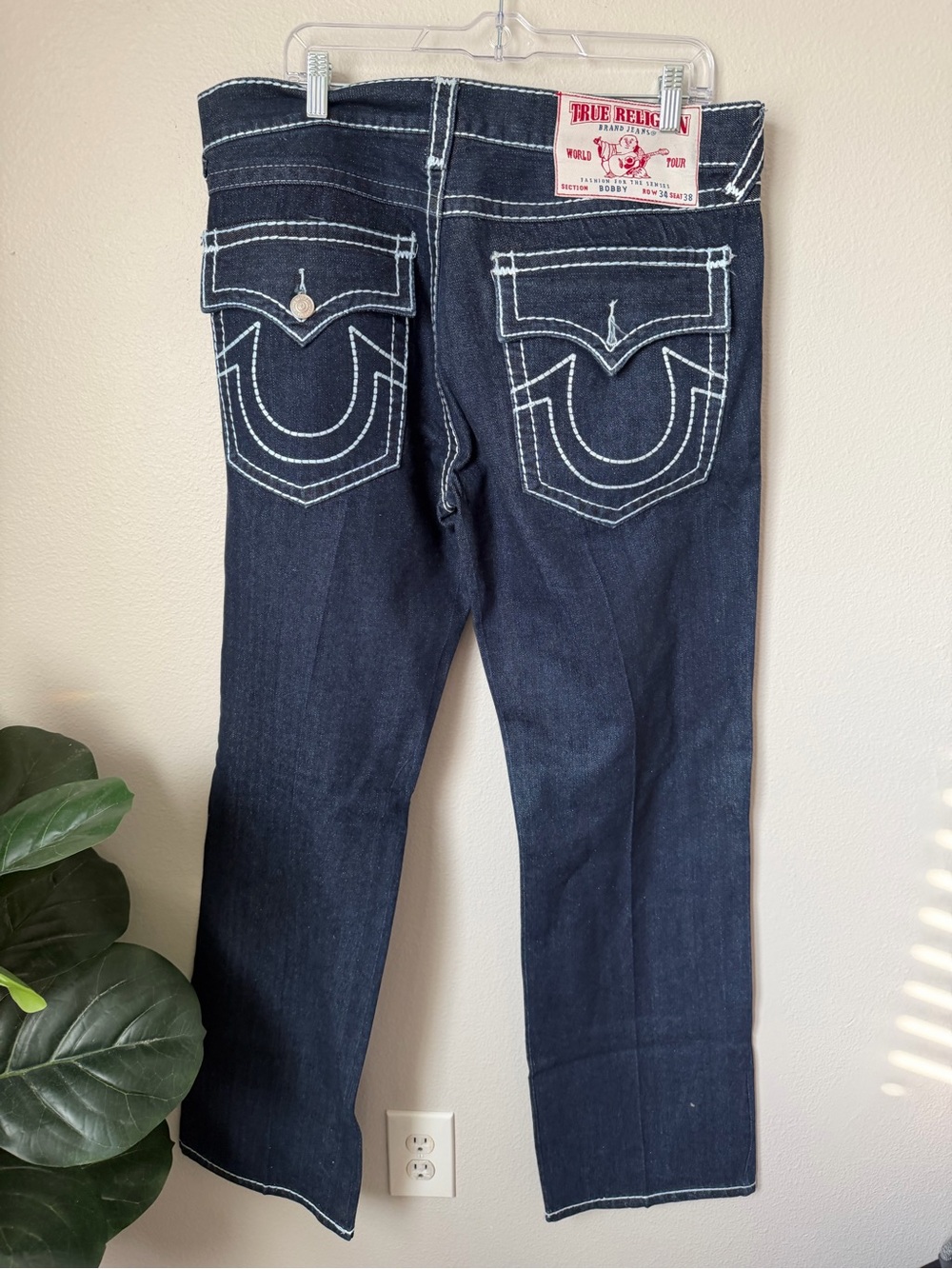 True Religion Bobby Super T Jeans Dark Wash White Contrast Stitch Men’s Row 34